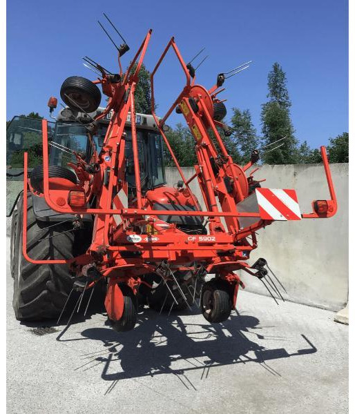 KUHN GF5902 - Сеноворошилка: фото 1 KUHN GF5902 - Сеноворошилка: фото 1