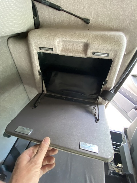 Тягач Renault Magnum 460 Dxi iShift: фото 9
