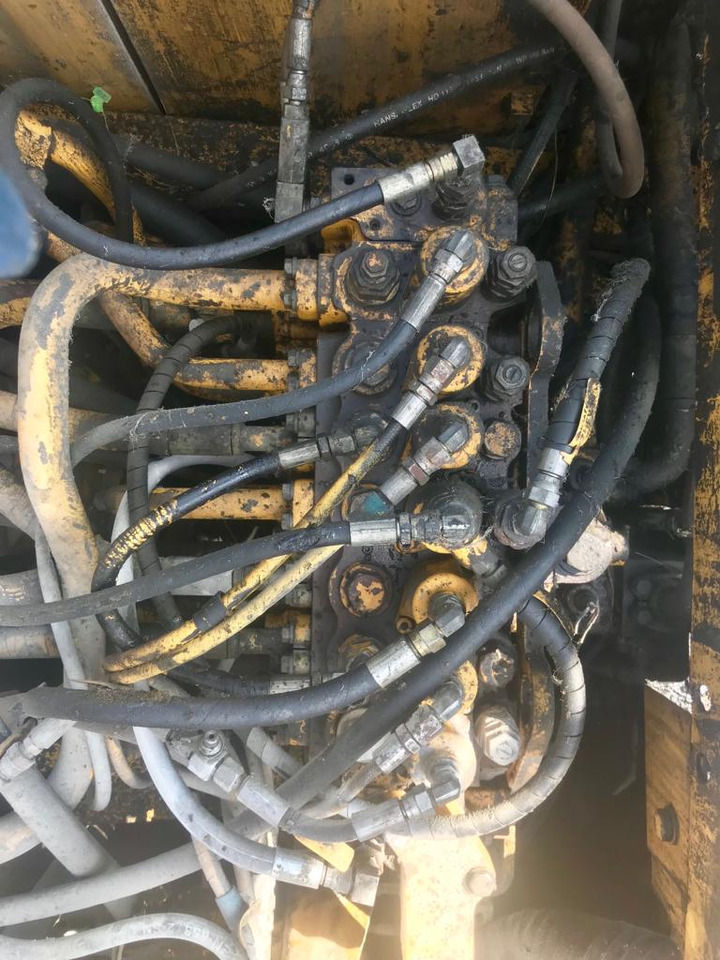 Excavator Komatsu PC 290 LC6 - Гусеничный экскаватор: фото 2 Excavator Komatsu PC 290 LC6 - Гусеничный экскаватор: фото 2