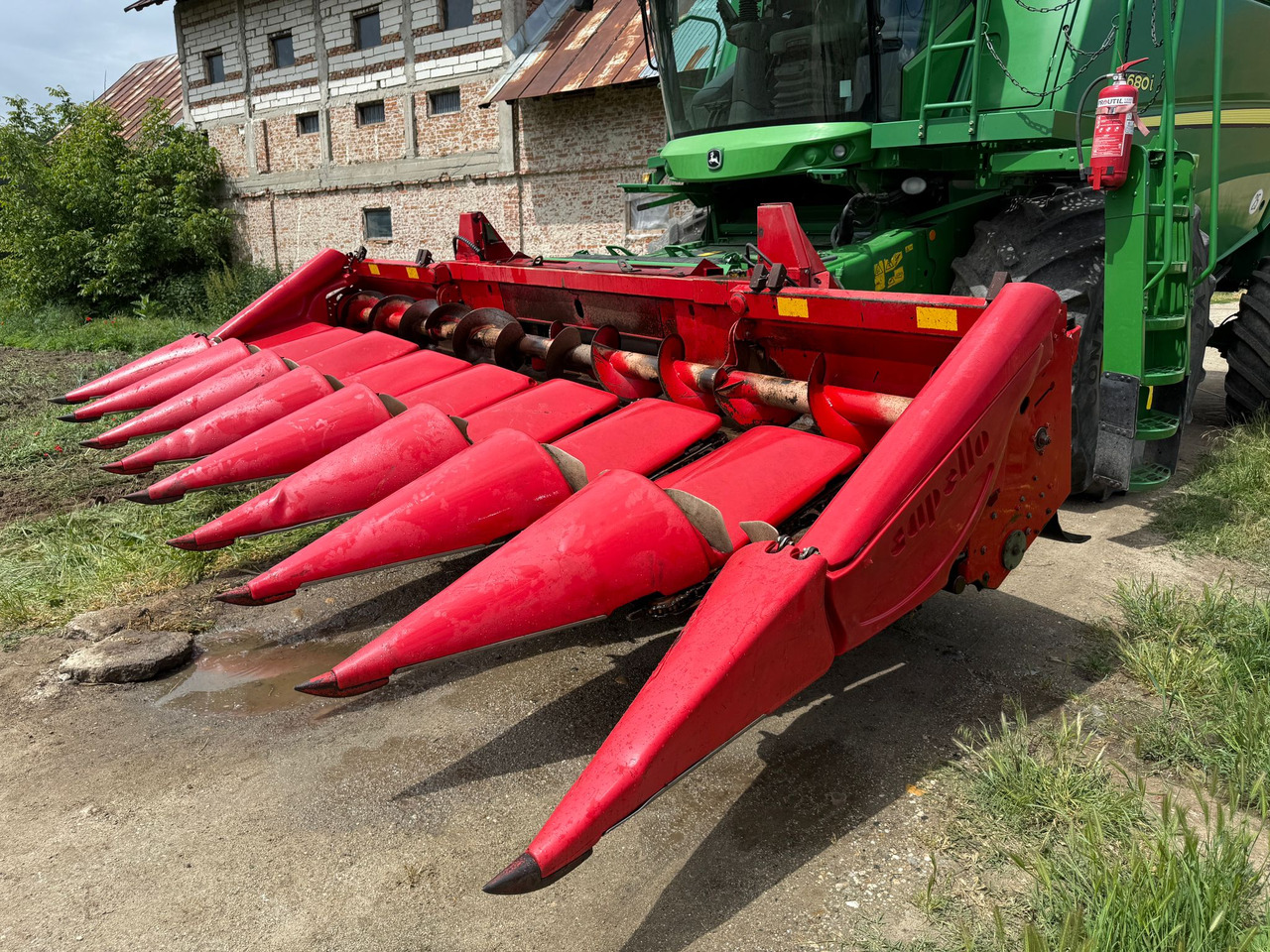 Hydraulic folding corn header Capello Quasar - Жатка кукурузная: фото 1 Hydraulic folding corn header Capello Quasar - Жатка кукурузная: фото 1