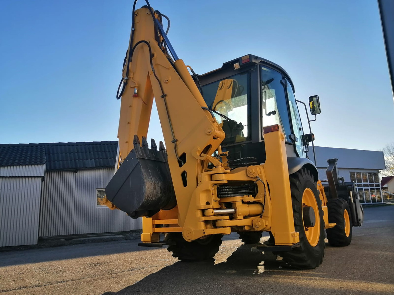 LiuGong CLG777A Backhoe Loader 4×4 - Экскаватор-погрузчик: фото 3 LiuGong CLG777A Backhoe Loader 4×4 - Экскаватор-погрузчик: фото 3