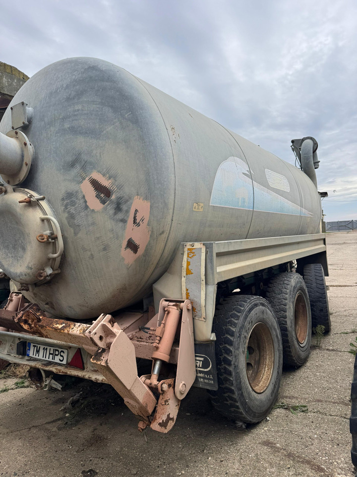 Sandri Manure spreading tank - Цистерна для жидкого навоза: фото 3 Sandri Manure spreading tank - Цистерна для жидкого навоза: фото 3