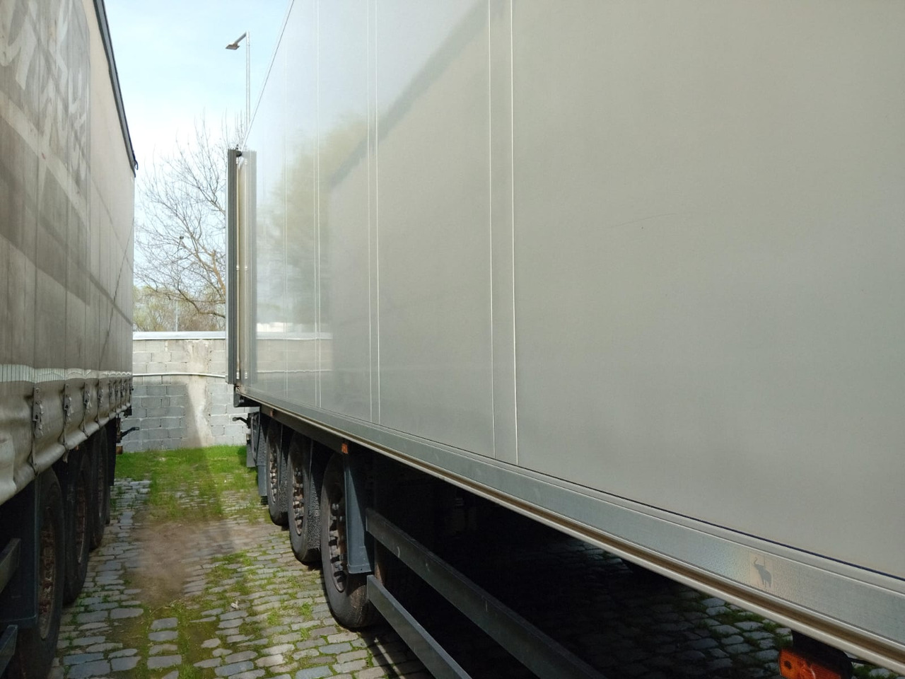 Schmitz Cargobull SCB S3B Refrigerated Semi-trailer - Полуприцеп-рефрижератор: фото 5 Schmitz Cargobull SCB S3B Refrigerated Semi-trailer - Полуприцеп-рефрижератор: фото 5