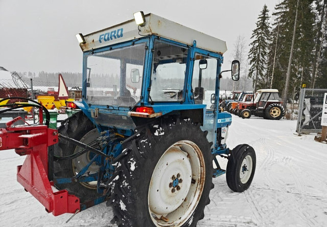 Ford 4110 traktori - Katso video! - Трактор: фото 4 Ford 4110 traktori - Katso video! - Трактор: фото 4