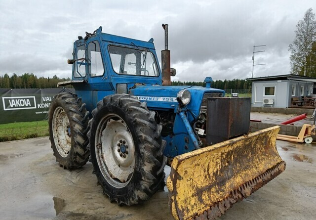 Ford County 754 Super 4 - VIDEO - Трактор: фото 2 Ford County 754 Super 4 - VIDEO - Трактор: фото 2