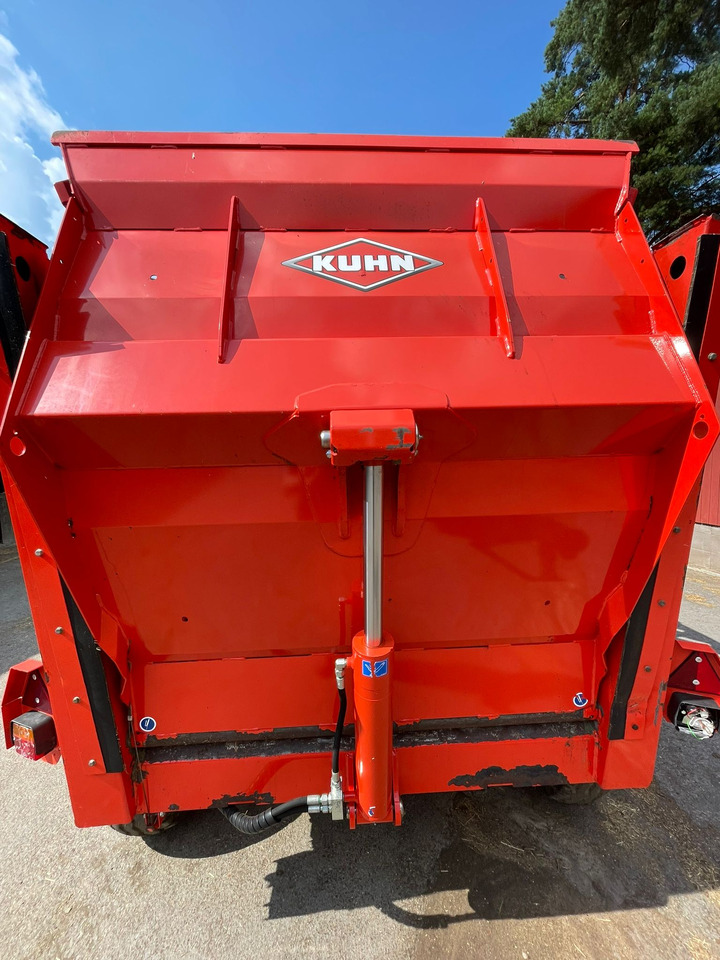 KUHN Primor 3570M hinattava paalisilppuri - Инвентарь для животноводства: фото 4 KUHN Primor 3570M hinattava paalisilppuri - Инвентарь для животноводства: фото 4