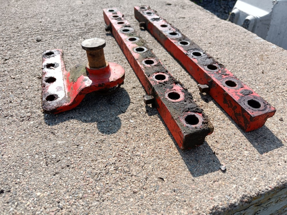 Kverneland E8 paluuauran kääntöpään liukupalat - Плуг: фото 3 Kverneland E8 paluuauran kääntöpään liukupalat - Плуг: фото 3