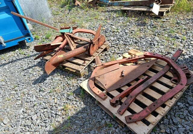 Kverneland Putkirunkoisen auran varaosia - Плуг: фото 1 Kverneland Putkirunkoisen auran varaosia - Плуг: фото 1