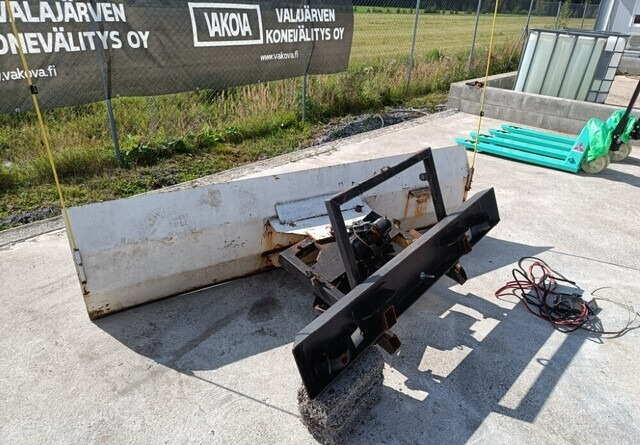 Lumilevy 230cm - vinssillä - Отвал для снега для Сельскохозяйственной техники: фото 3 Lumilevy 230cm - vinssillä - Отвал для снега для Сельскохозяйственной техники: фото 3