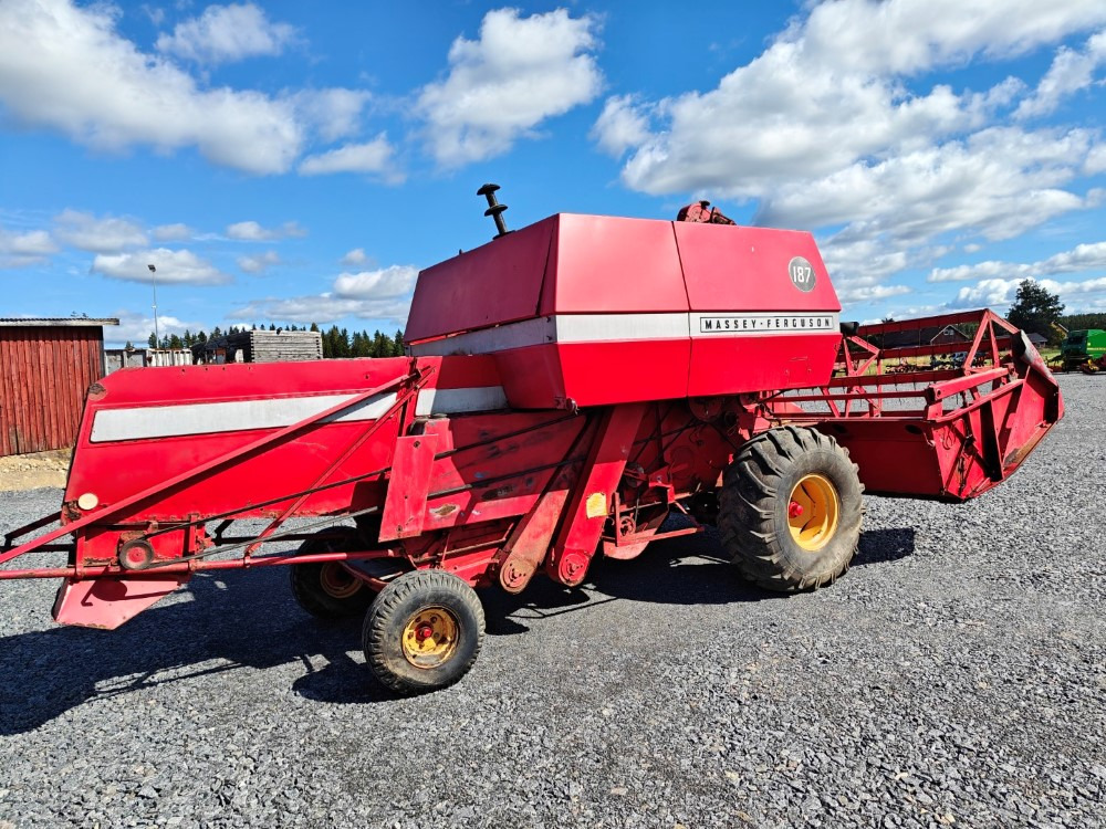 Massey Ferguson 187 Katso video! - Зерноуборочный комбайн: фото 4 Massey Ferguson 187 Katso video! - Зерноуборочный комбайн: фото 4