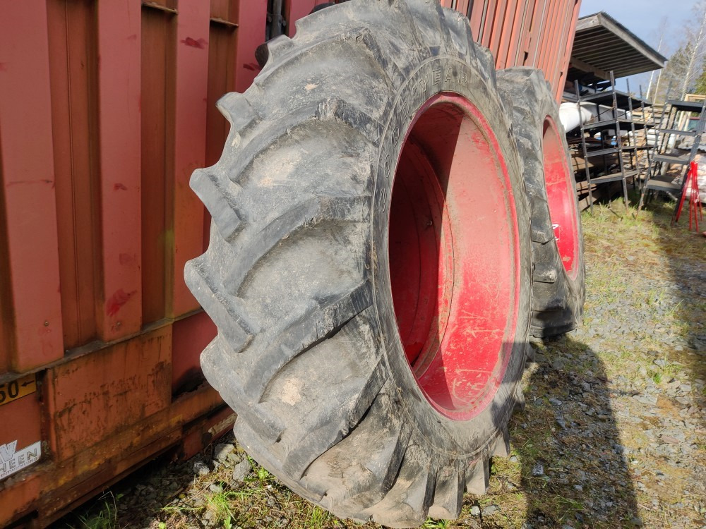 Paripyörät 16.9x38 Raju liukukaulusvanteilla - Шина для Тракторов: фото 2 Paripyörät 16.9x38 Raju liukukaulusvanteilla - Шина для Тракторов: фото 2