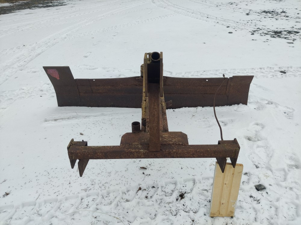 Perälevy 200cm pikkutraktoriin - Отвал для Сельскохозяйственной техники: фото 2 Perälevy 200cm pikkutraktoriin - Отвал для Сельскохозяйственной техники: фото 2