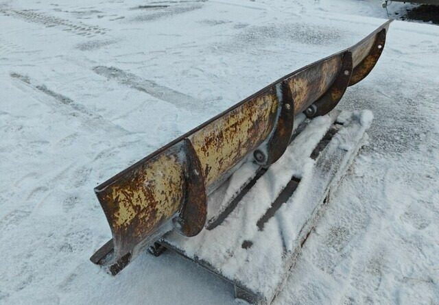 Perälevyn levyosa 200cm - esim. rakenteluun - Отвал: фото 3 Perälevyn levyosa 200cm - esim. rakenteluun - Отвал: фото 3