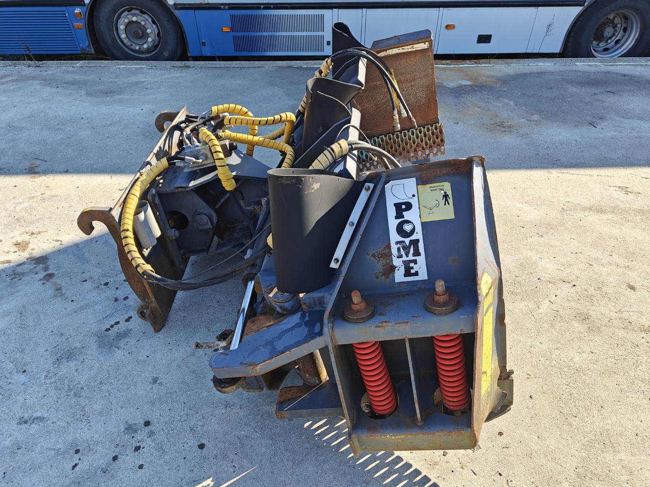 Pome U-aura 320cm - Отвал для снега для Коммунальной и специальной техники: фото 4 Pome U-aura 320cm - Отвал для снега для Коммунальной и специальной техники: фото 4