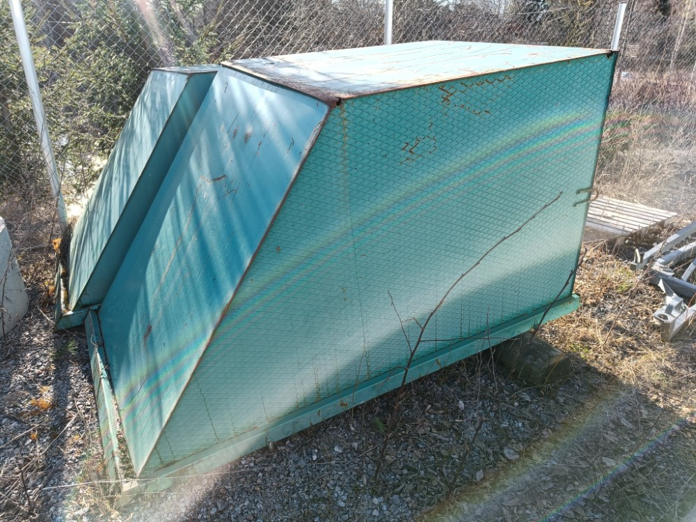 Roskakipperi 2 m3 - Бункер накопитель: фото 1 Roskakipperi 2 m3 - Бункер накопитель: фото 1