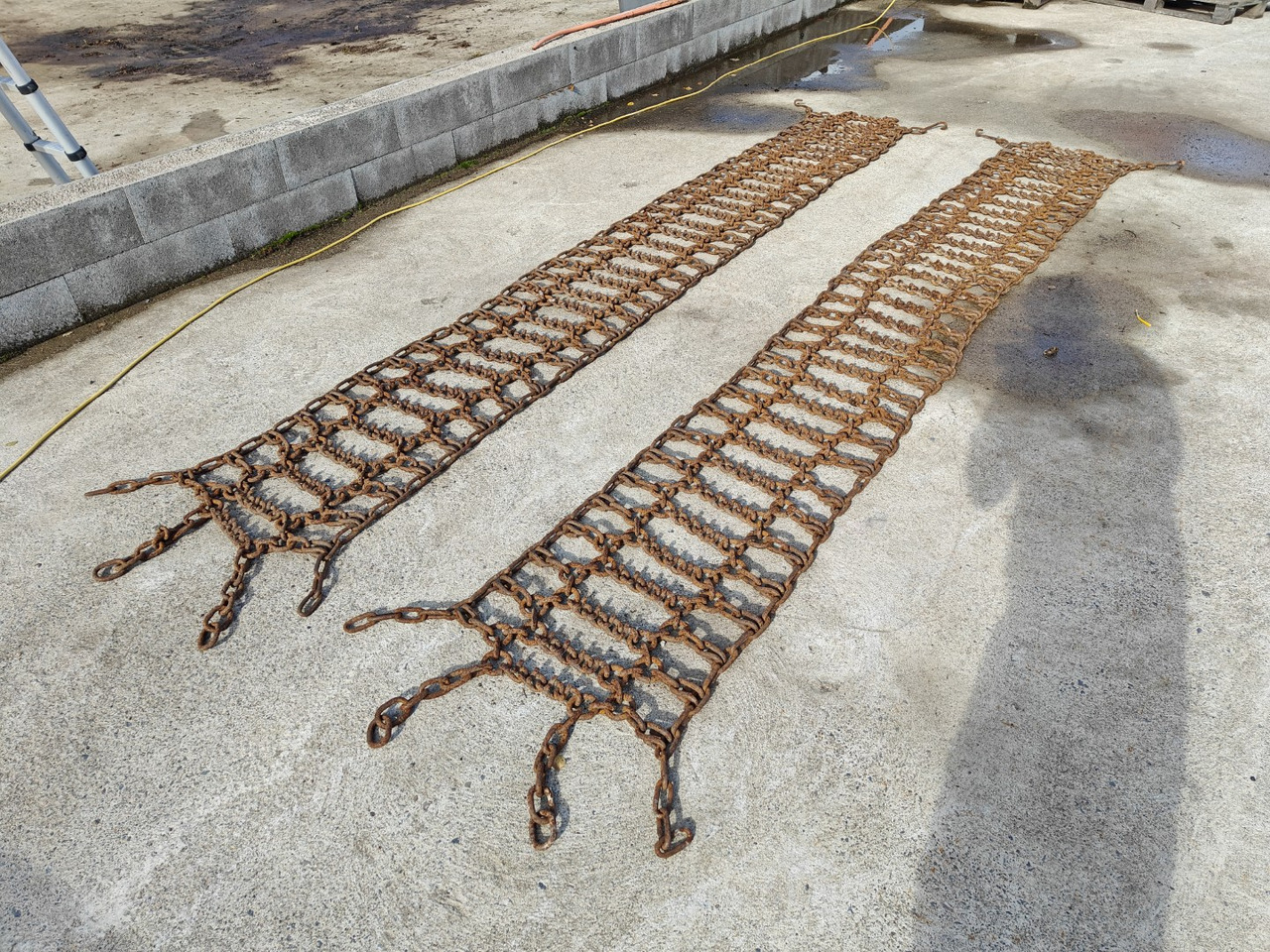 Piikkiketjut 12.4x38 traktoriin - Сельскохозяйственная техника: фото 2 Piikkiketjut 12.4x38 traktoriin - Сельскохозяйственная техника: фото 2