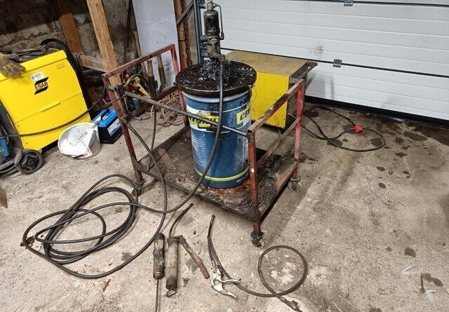 Yamada Yuki rasvari - Инструмент/ Оборудование: фото 1 Yamada Yuki rasvari - Инструмент/ Оборудование: фото 1