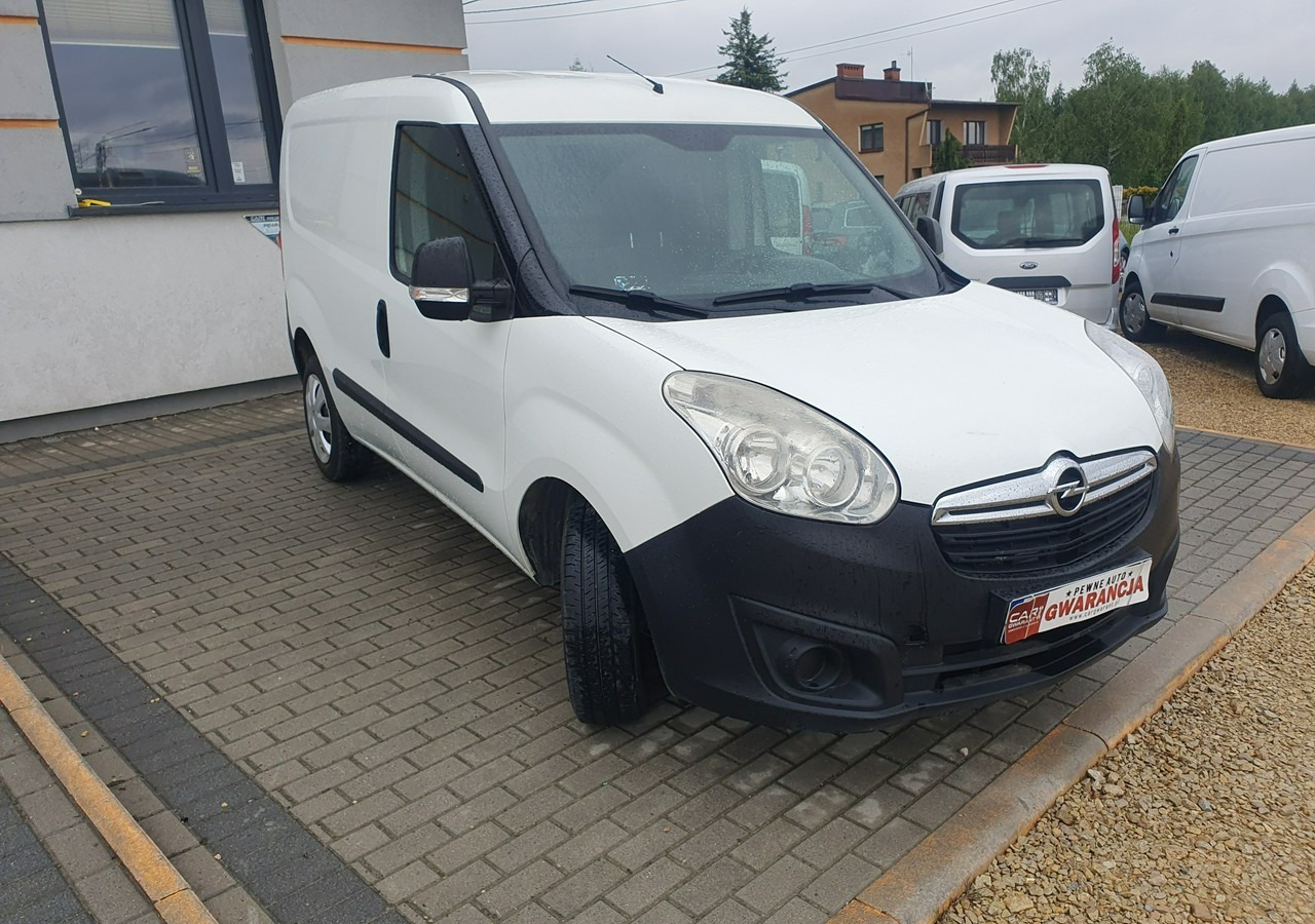 Fiat Doblo Opel Combo 1.4 Benzyna Polski Salon - Цельнометаллический фургон: фото 3 Fiat Doblo Opel Combo 1.4 Benzyna Polski Salon - Цельнометаллический фургон: фото 3