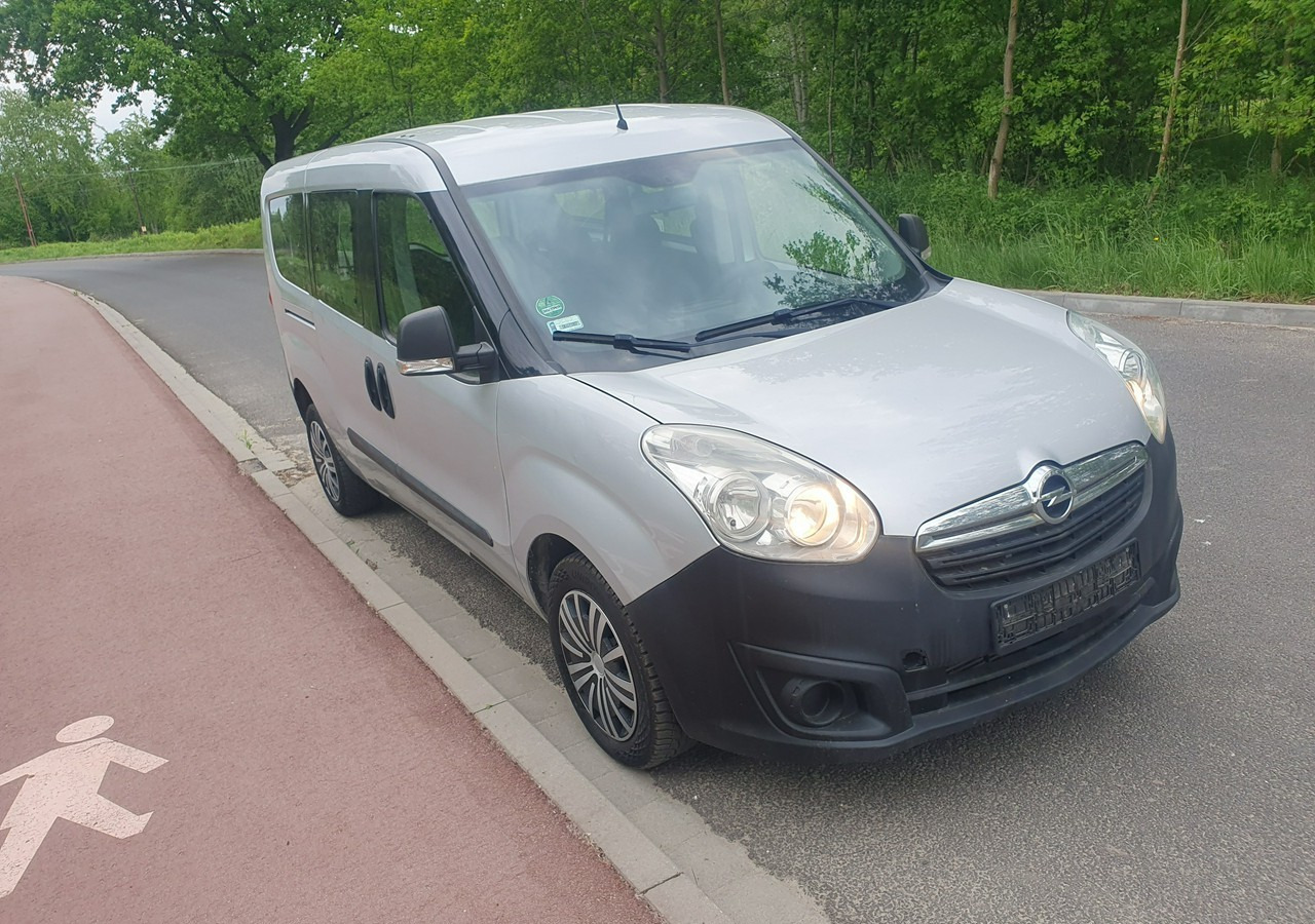 Fiat Doblo long*combo *doblo* krajówka *fv vat 23%* - Грузопассажирский фургон: фото 3 Fiat Doblo long*combo *doblo* krajówka *fv vat 23%* - Грузопассажирский фургон: фото 3