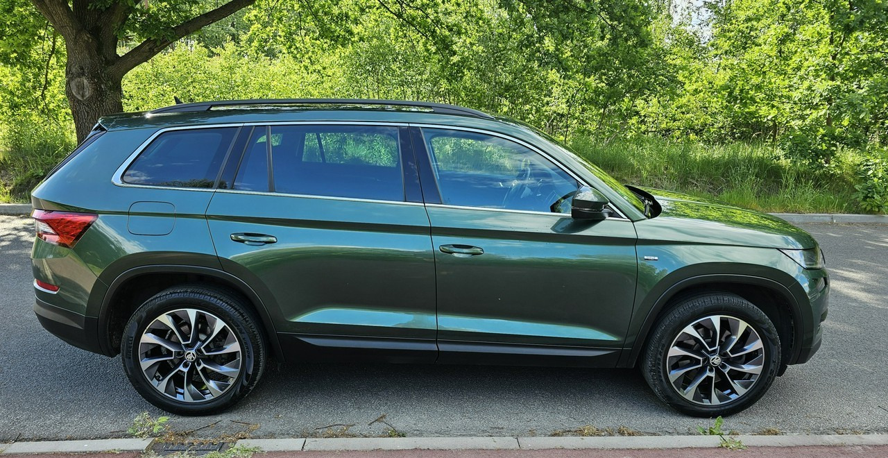 Skoda Kodiaq Skoda Kodiaq Skoda Kodiaq 2.0 tsi 4x4 Wersja Drive na 125 lecie - Внедорожник: фото 3 Skoda Kodiaq Skoda Kodiaq Skoda Kodiaq 2.0 tsi 4x4 Wersja Drive na 125 lecie - Внедорожник: фото 3