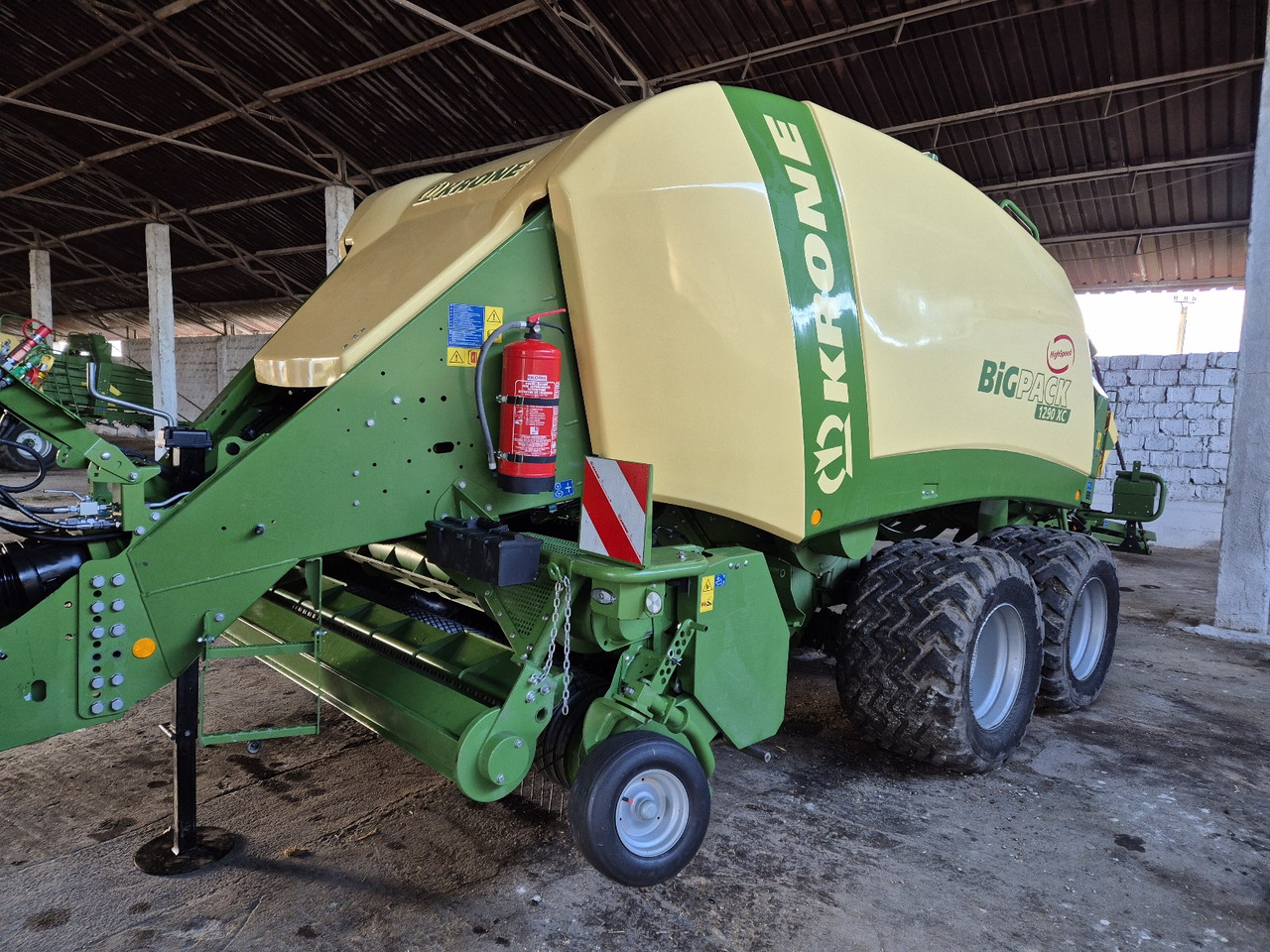 Krone 1290 HDP XC - Пресс-подборщик тюковый: фото 1 Krone 1290 HDP XC - Пресс-подборщик тюковый: фото 1