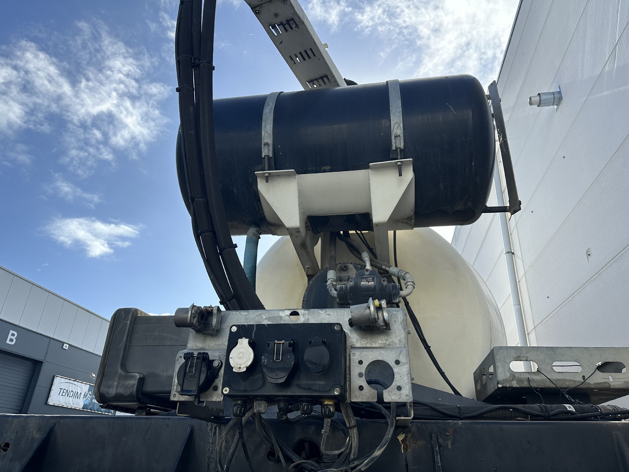 De Buf - Полуприцеп цистерна для сыпучих грузов: фото 5 De Buf - Полуприцеп цистерна для сыпучих грузов: фото 5