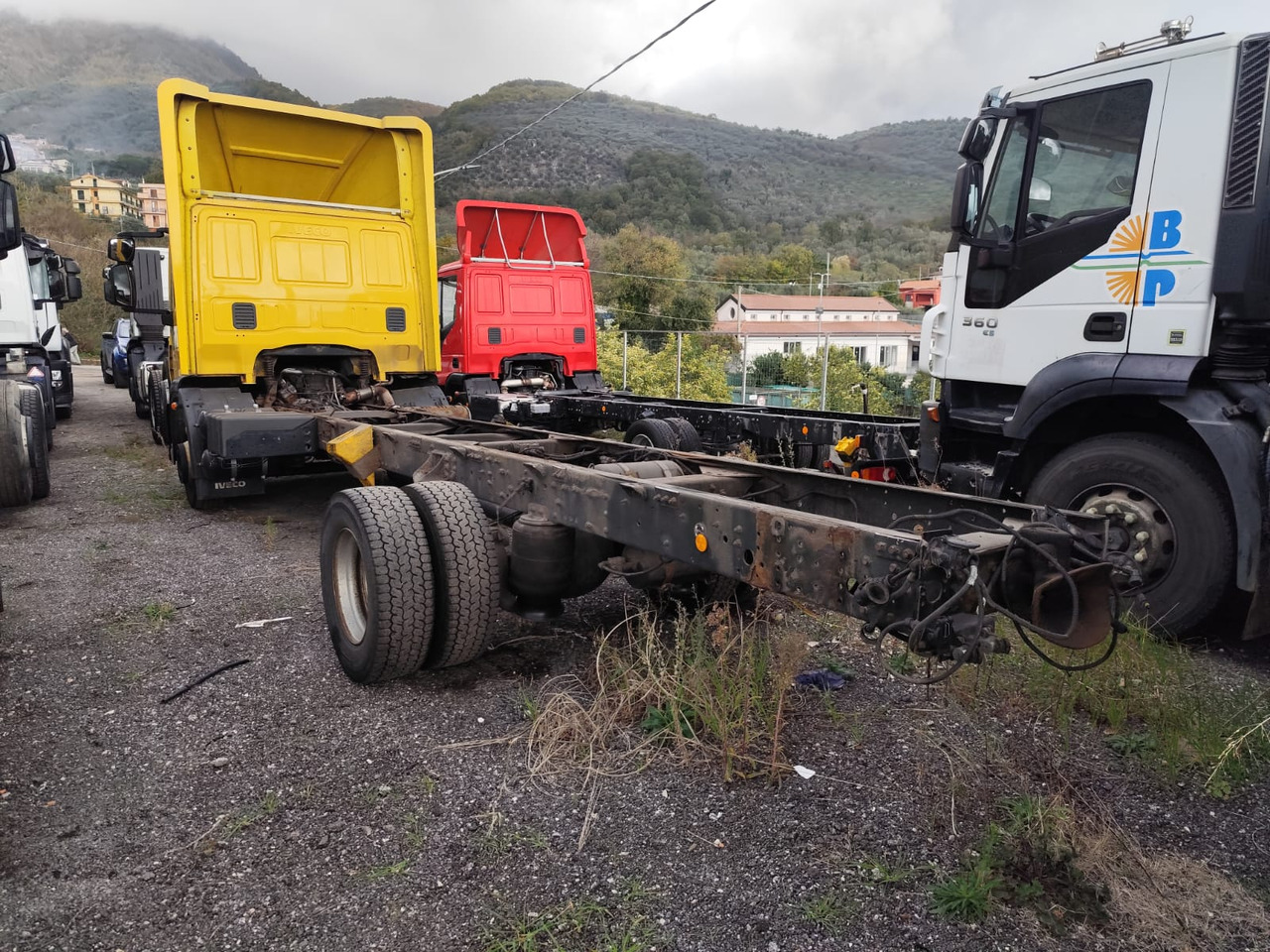 IVECO EUROCARGO 120E28P - Грузовик-шасси: фото 5 IVECO EUROCARGO 120E28P - Грузовик-шасси: фото 5