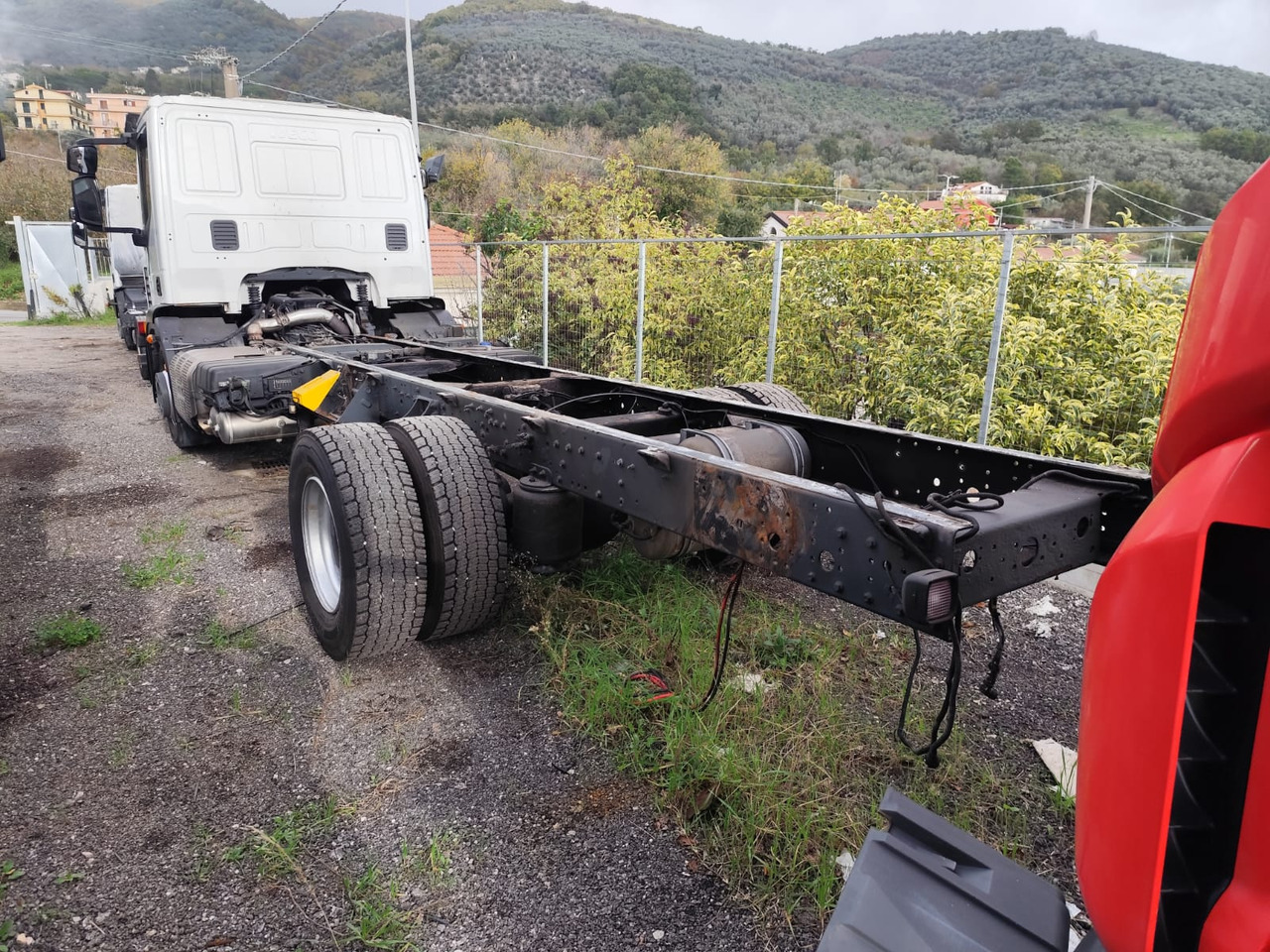 IVECO EUROCARGO 140-250 - Грузовик-шасси: фото 4 IVECO EUROCARGO 140-250 - Грузовик-шасси: фото 4