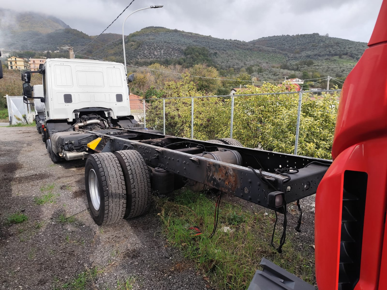 IVECO EUROCARGO 140-250 - Грузовик-шасси: фото 3 IVECO EUROCARGO 140-250 - Грузовик-шасси: фото 3