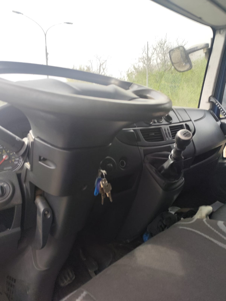 IVECO EUROCARGO 140E25 - Грузовик-шасси: фото 3 IVECO EUROCARGO 140E25 - Грузовик-шасси: фото 3