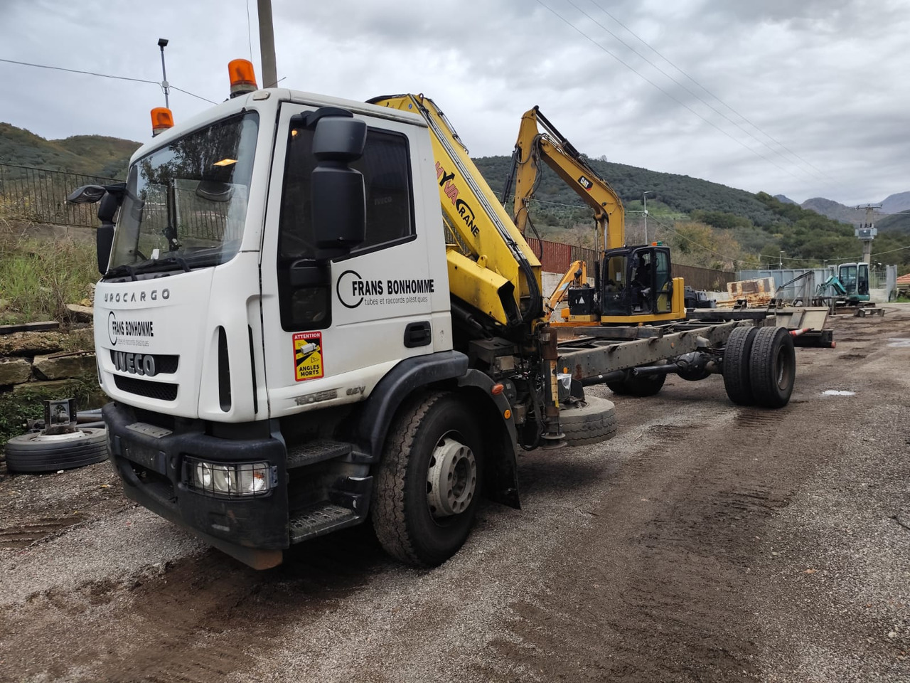 IVECO EUROCARGO 180E25 - Автоманипулятор, Автоманипулятор: фото 1 IVECO EUROCARGO 180E25 - Автоманипулятор, Автоманипулятор: фото 1