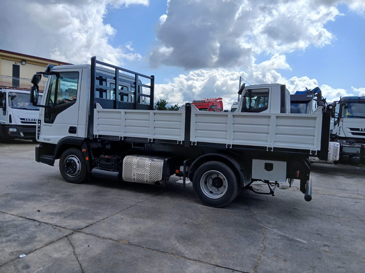 Самосвал IVECO EUROCARGO 75-210: фото 10