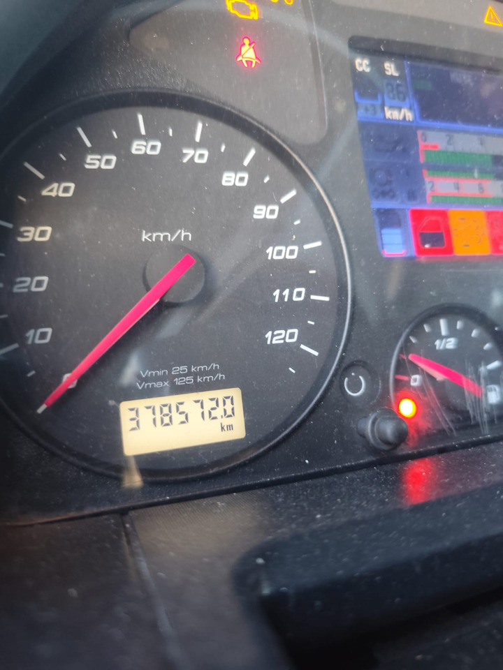 IVECO STRALIS 190S31 - Крюковой мультилифт: фото 4 IVECO STRALIS 190S31 - Крюковой мультилифт: фото 4