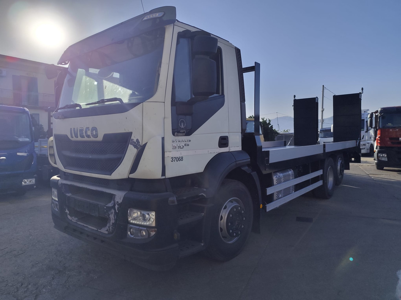 IVECO STRALIS AD 260S31 - Грузовик бортовой/ Платформа: фото 1 IVECO STRALIS AD 260S31 - Грузовик бортовой/ Платформа: фото 1