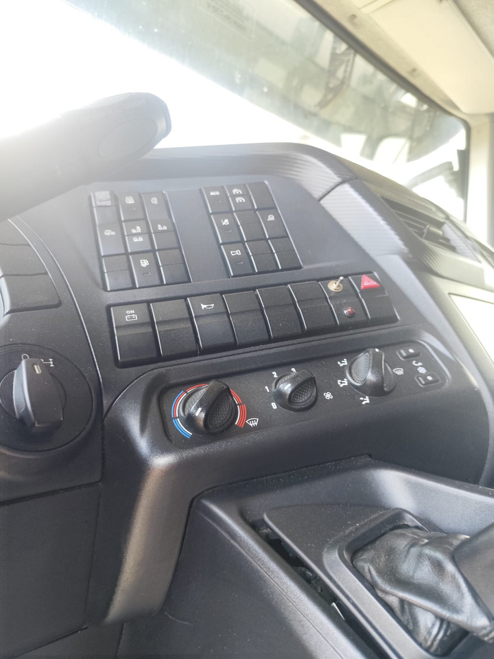 IVECO STRALIS AD 260S31 Y/P - Грузовик-шасси: фото 3 IVECO STRALIS AD 260S31 Y/P - Грузовик-шасси: фото 3