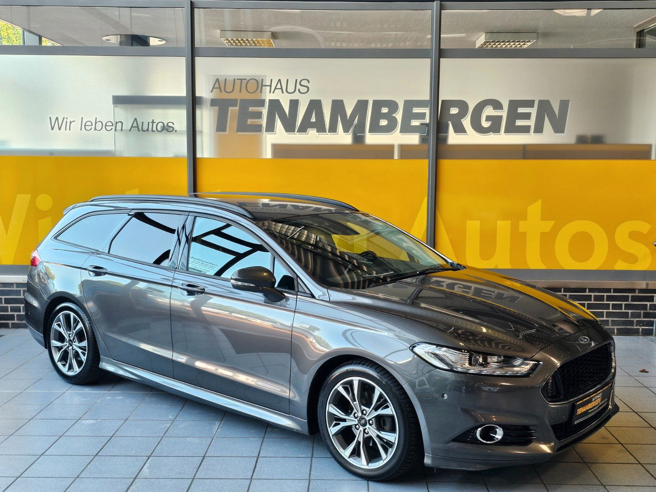 Ford Mondeo Turnier ST-Line LED Scheinwerfer - Универсал: фото 1 Ford Mondeo Turnier ST-Line LED Scheinwerfer - Универсал: фото 1