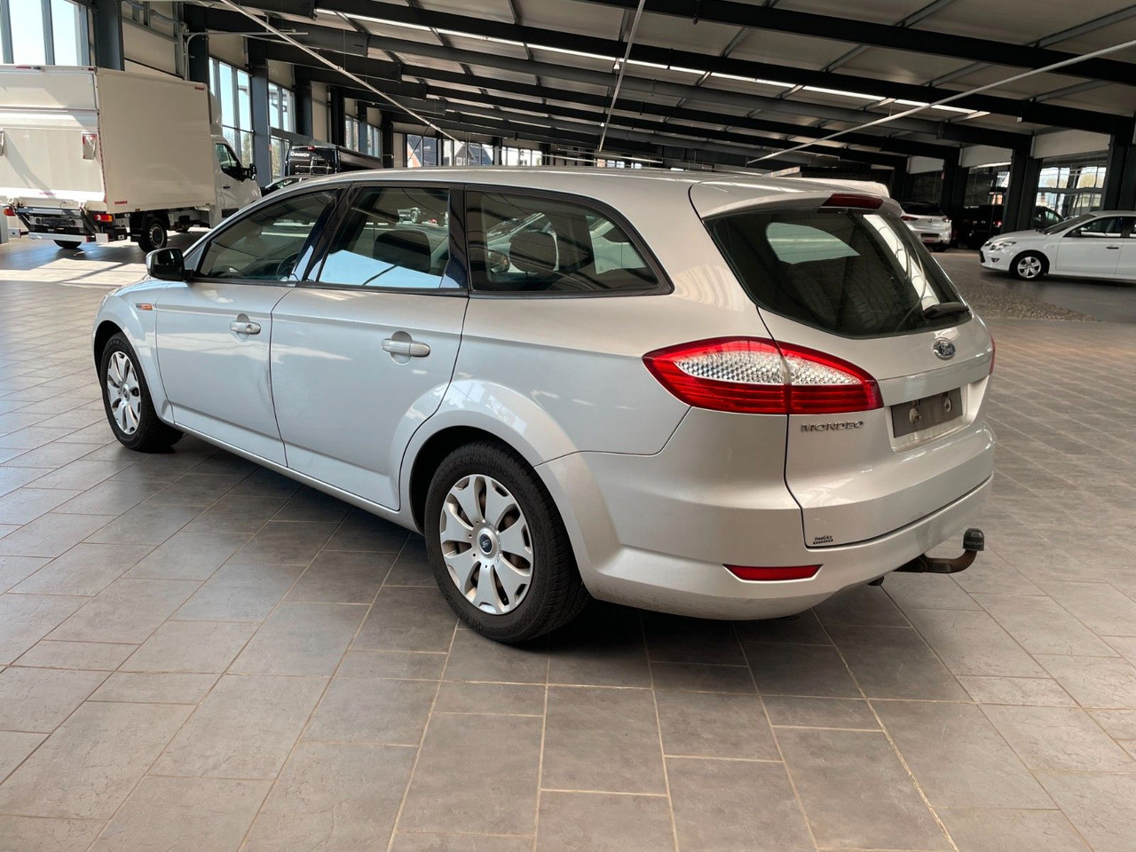 Ford Mondeo Turnier Trend / AHK / 8-fach Bereift - Легковой автомобиль: фото 5 Ford Mondeo Turnier Trend / AHK / 8-fach Bereift - Легковой автомобиль: фото 5