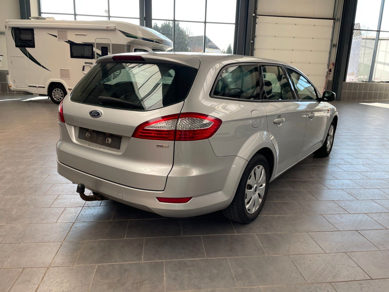 Ford Mondeo Turnier Trend / AHK / 8-fach Bereift - Легковой автомобиль: фото 3 Ford Mondeo Turnier Trend / AHK / 8-fach Bereift - Легковой автомобиль: фото 3