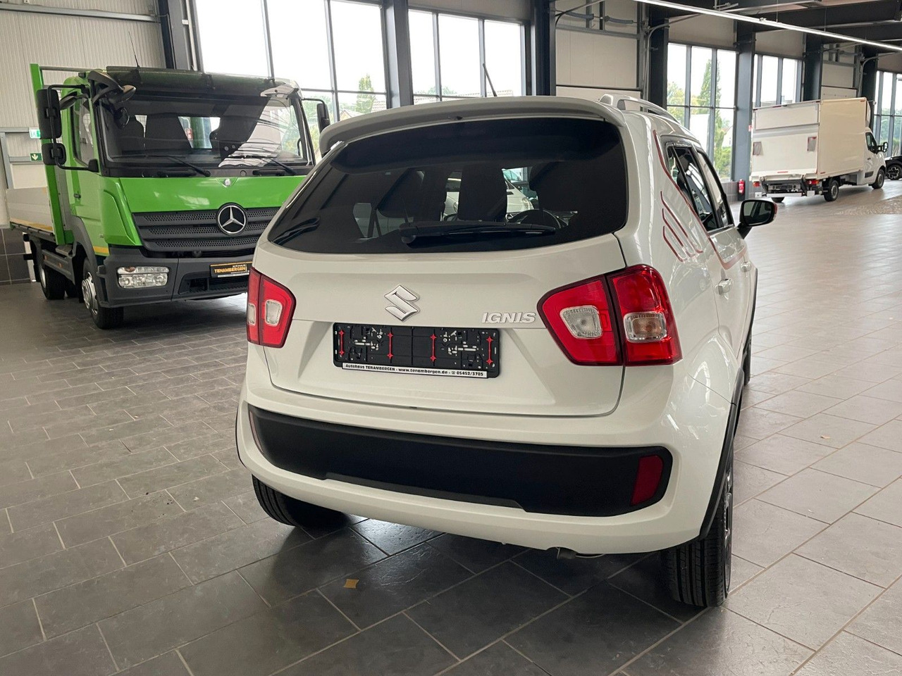 Suzuki Ignis 1,2 Intro Edtion+ - Легковой автомобиль: фото 4 Suzuki Ignis 1,2 Intro Edtion+ - Легковой автомобиль: фото 4