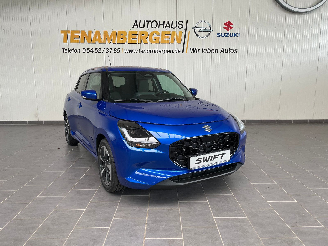 Легковой автомобиль Suzuki Swift 1.2 DUALJET HYBRID Comfort+: фото 1