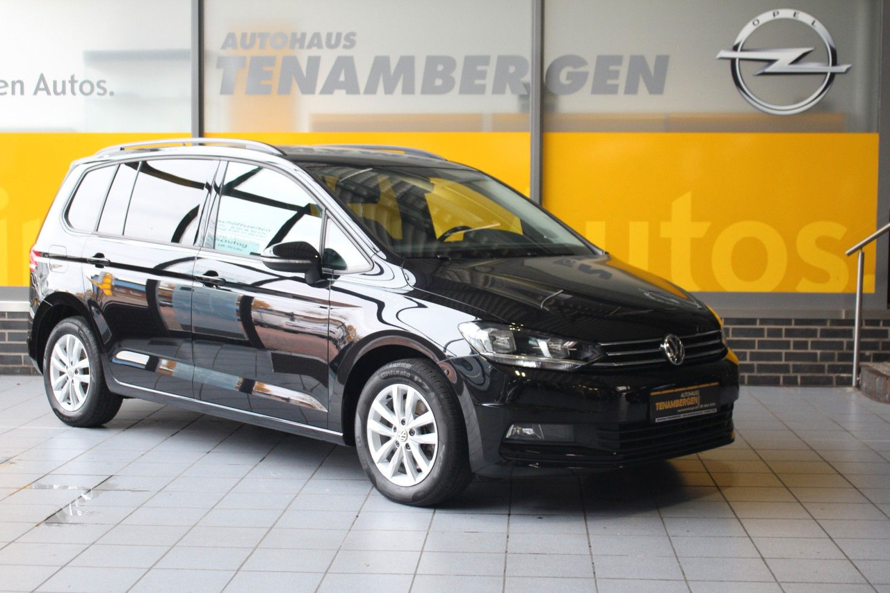 Volkswagen Touran Comfortline BMT S/S Navi Kamera ACC - Пассажирский фургон: фото 1 Volkswagen Touran Comfortline BMT S/S Navi Kamera ACC - Пассажирский фургон: фото 1