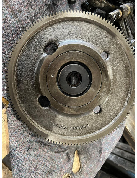 Scania 1905699 - Двигатель и запчасти: фото 1 Scania 1905699 - Двигатель и запчасти: фото 1