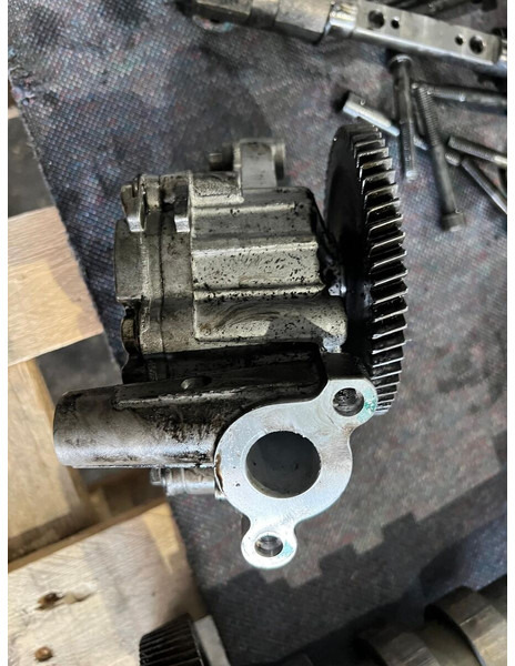 Scania 2092332 - Масляный насос: фото 4 Scania 2092332 - Масляный насос: фото 4