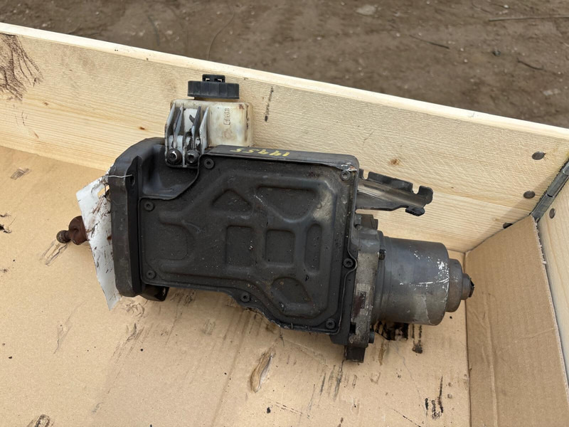 Scania G410 - Сцепление и запчасти: фото 2 Scania G410 - Сцепление и запчасти: фото 2