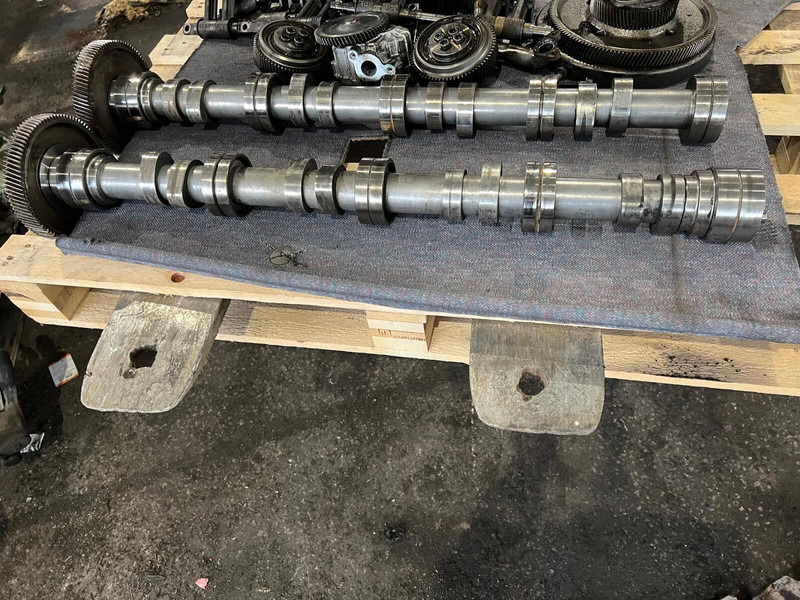 Scania LH - Распределительный вал: фото 1 Scania LH - Распределительный вал: фото 1