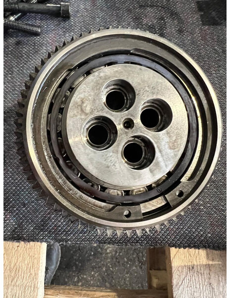 Scania R580 - Двигатель и запчасти: фото 3 Scania R580 - Двигатель и запчасти: фото 3