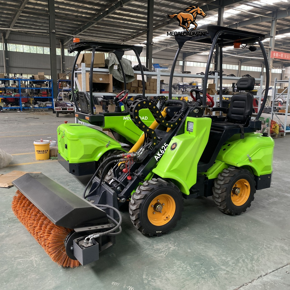 MEGALOAD AK625 Mini Wheel Loader Compact Size Articulated Diesel Kubota Engine P AK625 - Колёсный погрузчик: фото 5 MEGALOAD AK625 Mini Wheel Loader Compact Size Articulated Diesel Kubota Engine P AK625 - Колёсный погрузчик: фото 5