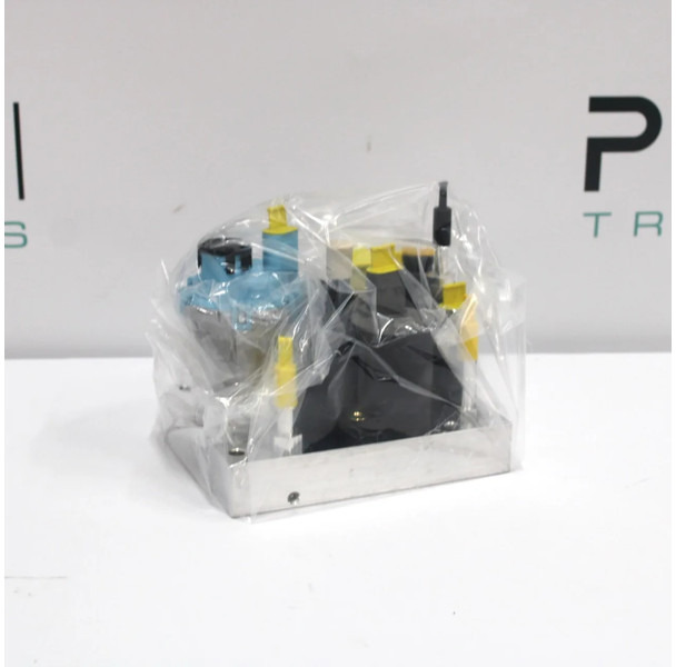 Volvo FH/FM AdBlue Pomp 21679299 | 7421892627 | 23387854 Nieuw - Подготовка топлива для Грузовиков: фото 2 Volvo FH/FM AdBlue Pomp 21679299 | 7421892627 | 23387854 Nieuw - Подготовка топлива для Грузовиков: фото 2