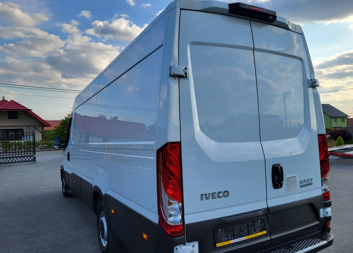 Iveco Iveco 180 Himatic 3.0 180hp Maxi -v Led -Xenon- v Led-Xenon - Цельнометаллический фургон: фото 4 Iveco Iveco 180 Himatic 3.0 180hp Maxi -v Led -Xenon- v Led-Xenon - Цельнометаллический фургон: фото 4