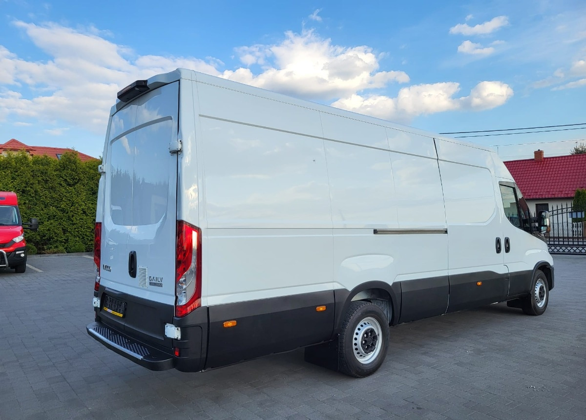 Iveco Iveco 180 Himatic 3.0 180hp Maxi -v Led -Xenon- v Led-Xenon - Цельнометаллический фургон: фото 2 Iveco Iveco 180 Himatic 3.0 180hp Maxi -v Led -Xenon- v Led-Xenon - Цельнометаллический фургон: фото 2